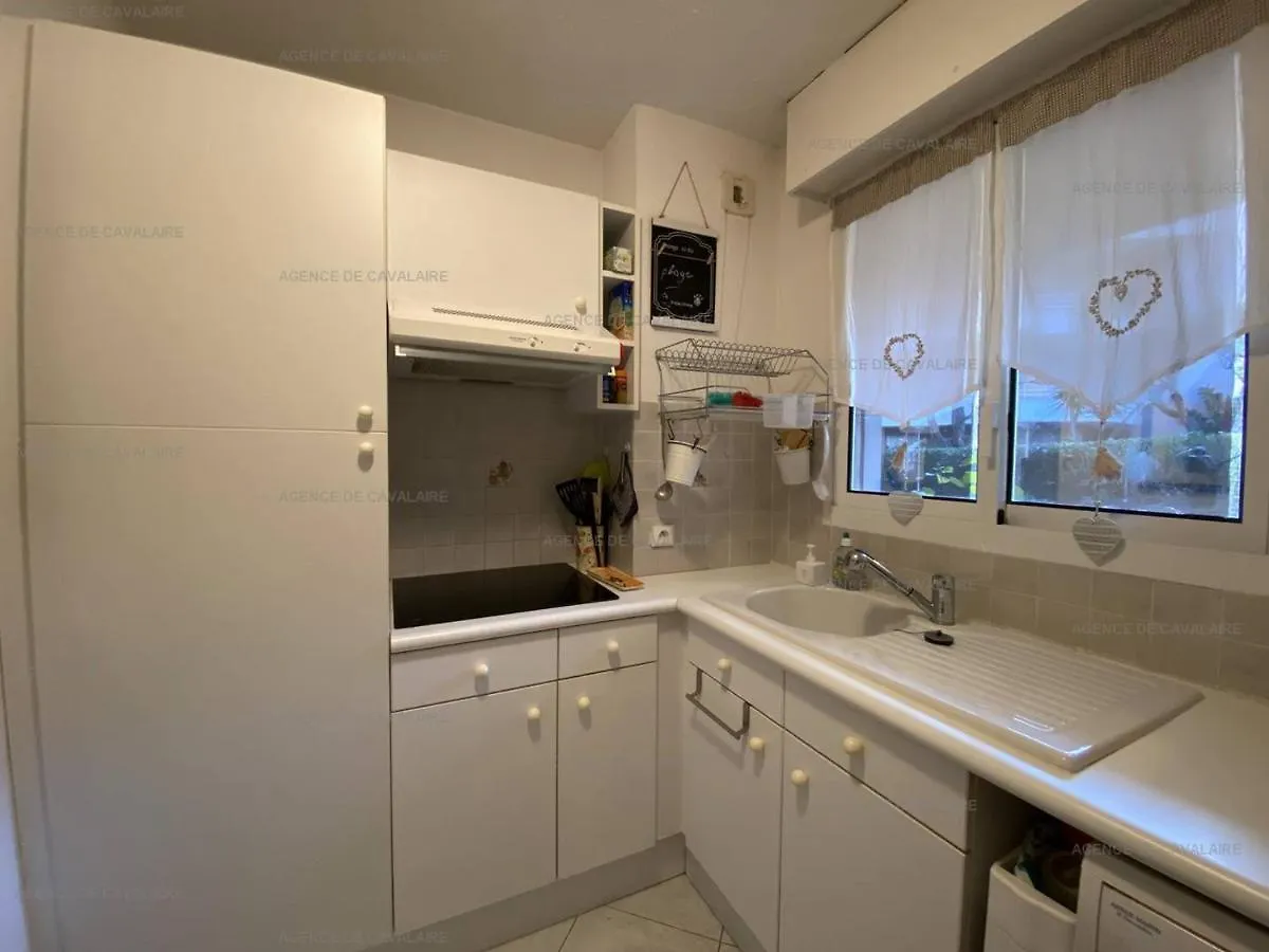 Appartement T2 Avec Terrasse Et Garage A Cavalaire-Sur-Mer - Proche Port - Fr-1-100-262